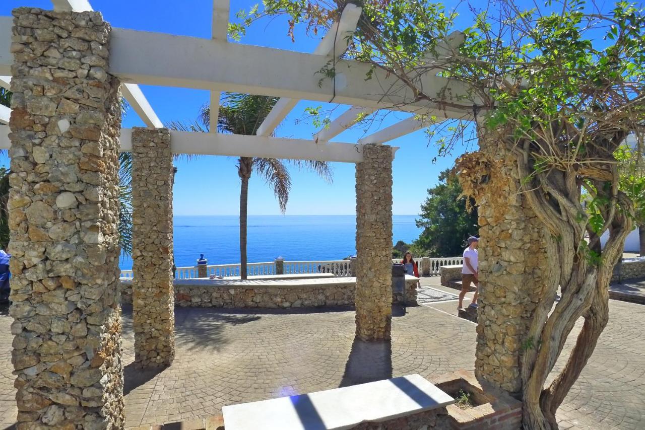 R838 Capistrano Playa 213 Appartement Nerja Buitenkant foto